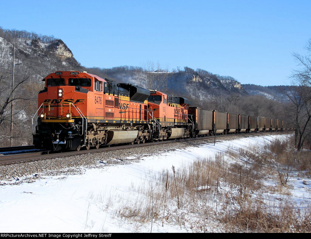 BNSF 8476